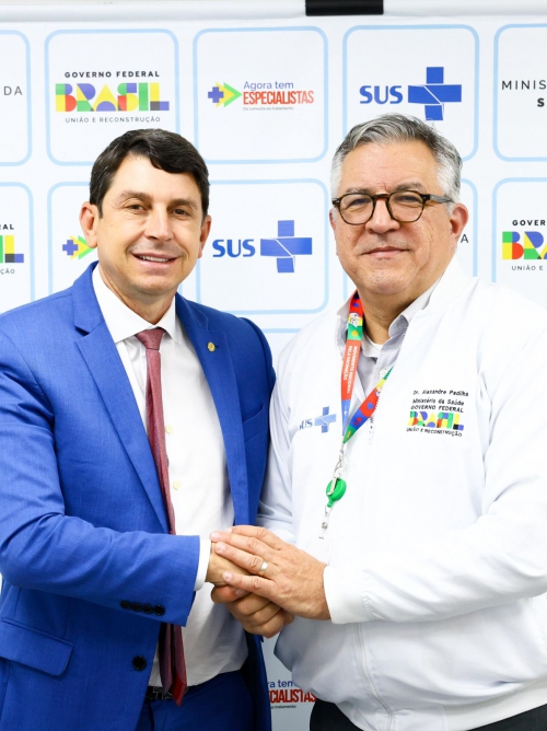 Juninho do pneu em reunião com o ministro da saúde