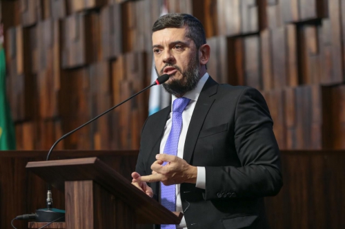 Rodrigo Bacellar volta a cobrar endurecimento das leis contra criminosos e pede união após megaoperação no Rio